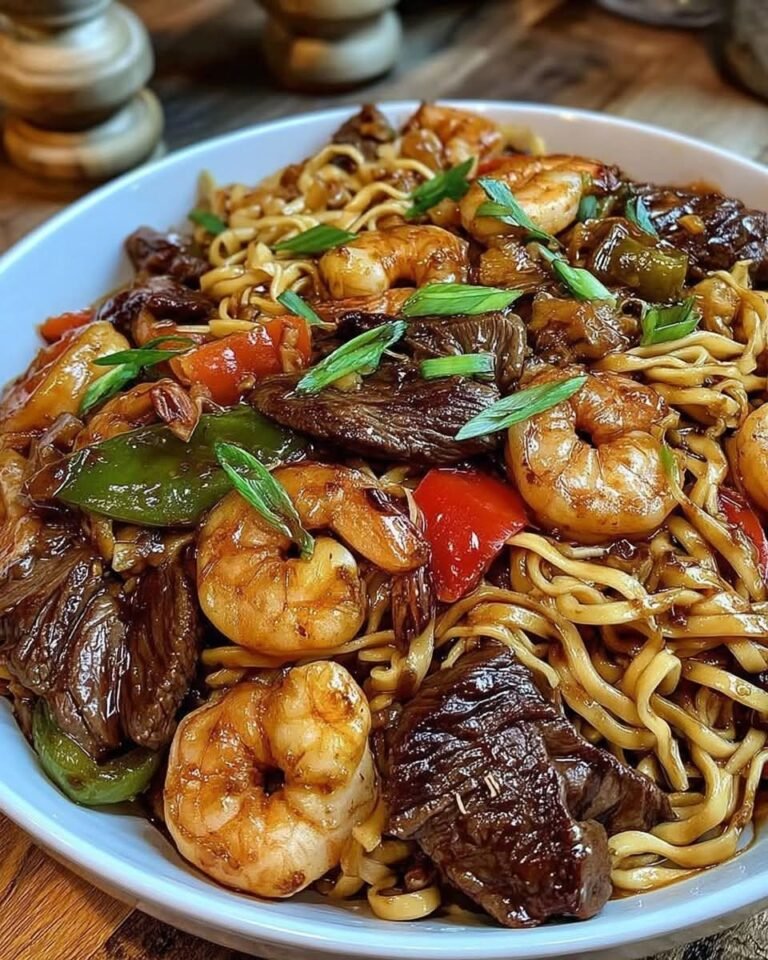 Golden Garlic & Sizzling Steak Shrimp Stir-Fried Noodles: A Weeknight Wonder!**